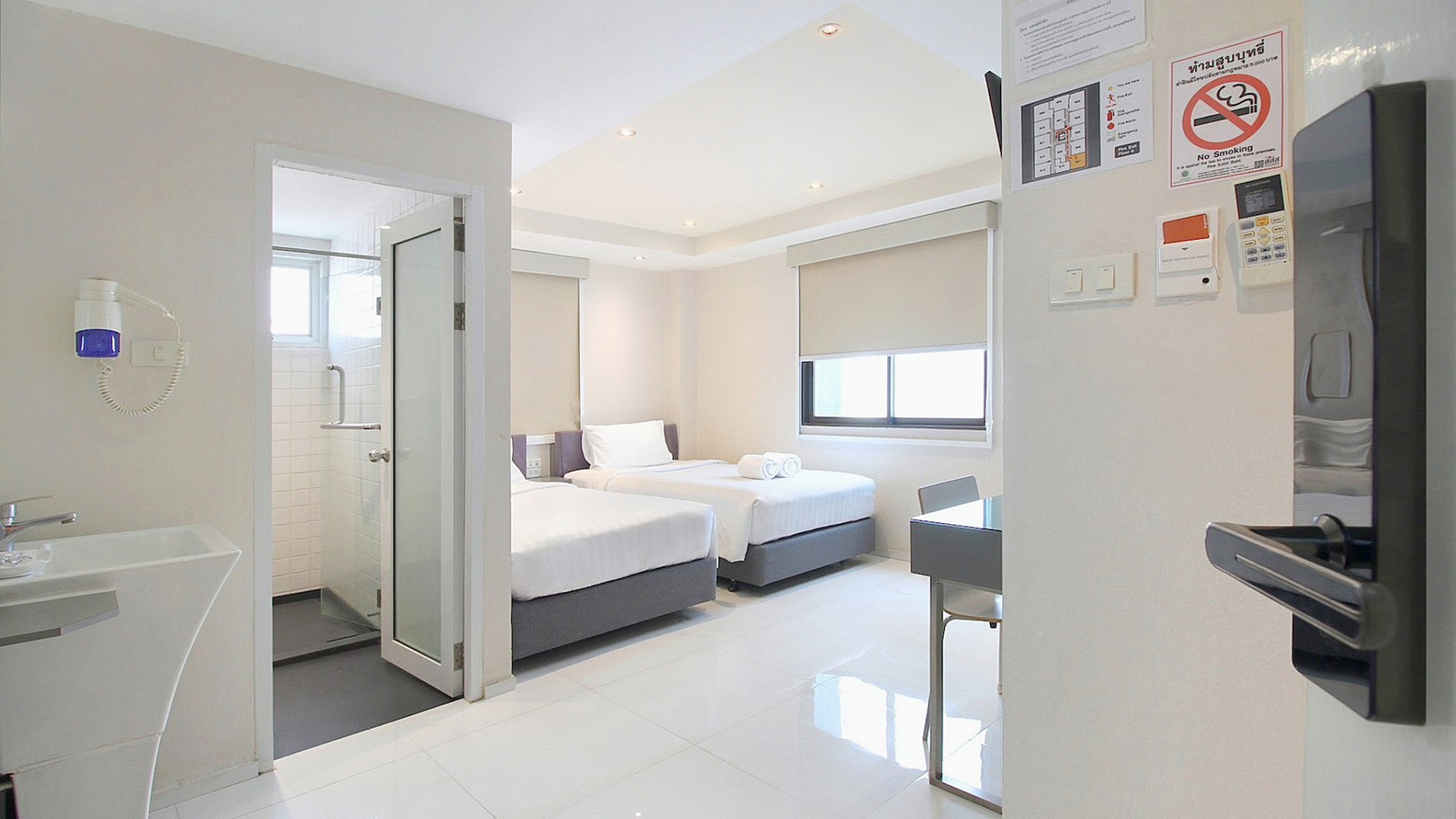 Standard Twin Room