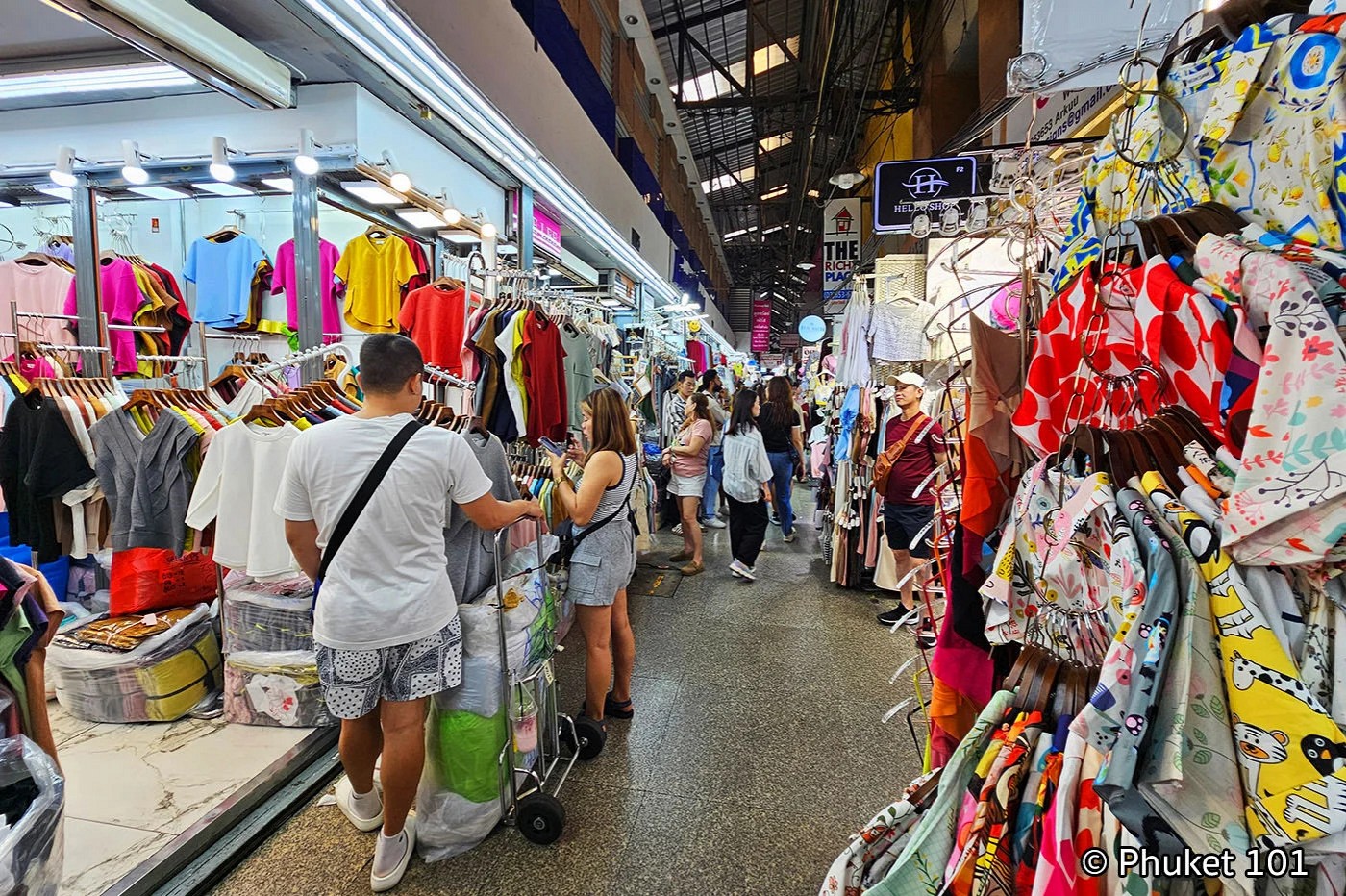 Pratunam Market