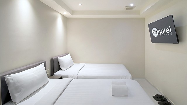 Cubic Twin Studio ( No window)